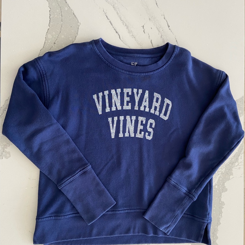 Vineyard Vines sweatshirt